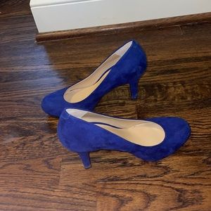 Royal blue pumps
